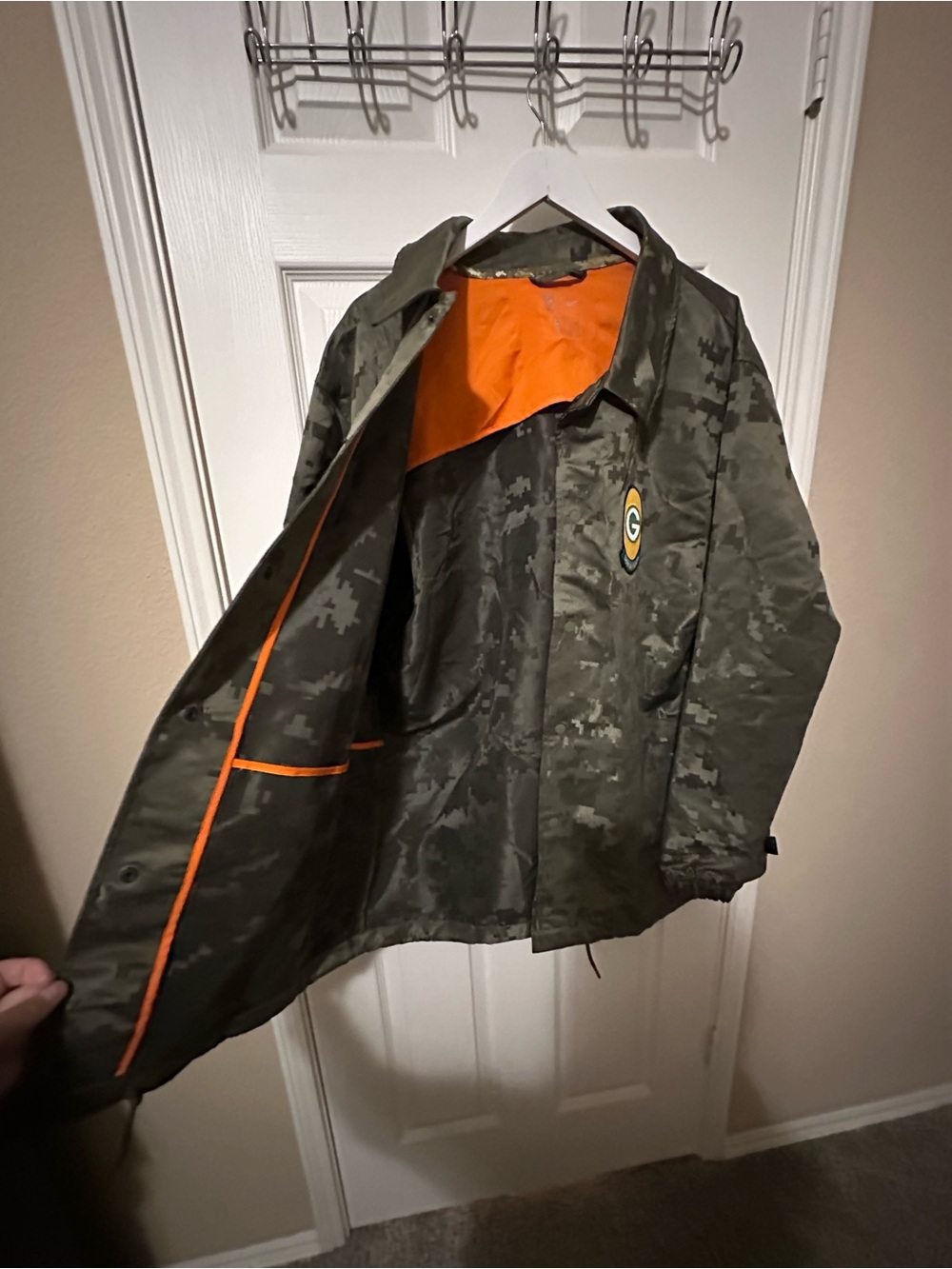 NFL Green Bay Packers 2019 Salute to Service Camo Jacket - Picture 5 of 6
